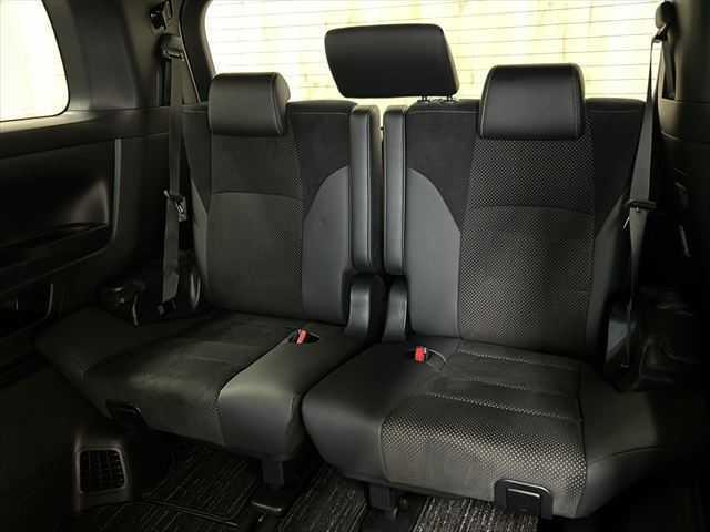 アルファード ２．５Ｓ　タイプゴールド　後期型　３眼ＬＥＤヘッドライト　９インチディスプレイオーディオＴＶ・ナビ　両側電動スライド　トヨタセーフティセンス　禁煙車　バックカメラ　オートマチックハイビーム　電動リアゲート　ハーフレザーシート（40枚目）