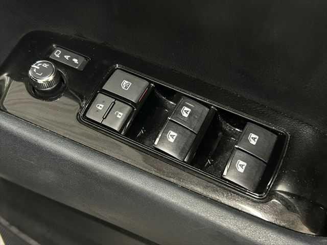 アルファード ２．５Ｓ　タイプゴールド　後期型　３眼ＬＥＤヘッドライト　９インチディスプレイオーディオＴＶ・ナビ　両側電動スライド　トヨタセーフティセンス　禁煙車　バックカメラ　オートマチックハイビーム　電動リアゲート　ハーフレザーシート（46枚目）