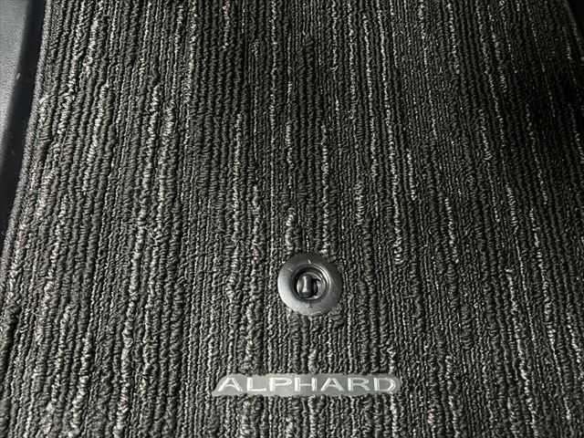 アルファード ２．５Ｓ　タイプゴールド　後期型　３眼ＬＥＤヘッドライト　９インチディスプレイオーディオＴＶ・ナビ　両側電動スライド　トヨタセーフティセンス　禁煙車　バックカメラ　オートマチックハイビーム　電動リアゲート　ハーフレザーシート（56枚目）