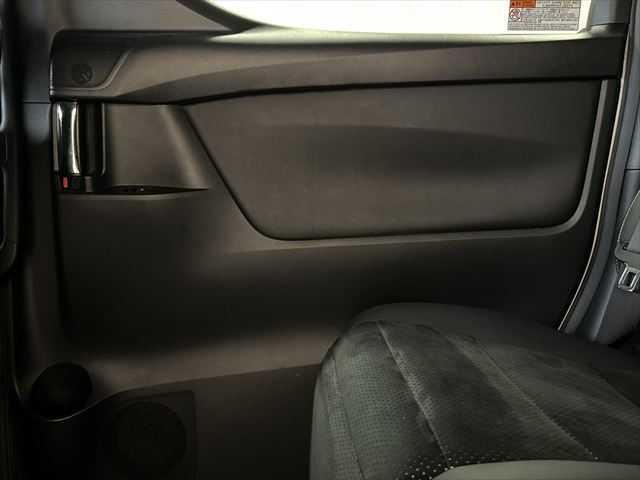 アルファード ２．５Ｓ　タイプゴールド　後期型　３眼ＬＥＤヘッドライト　９インチディスプレイオーディオＴＶ・ナビ　両側電動スライド　トヨタセーフティセンス　禁煙車　バックカメラ　オートマチックハイビーム　電動リアゲート　ハーフレザーシート（60枚目）