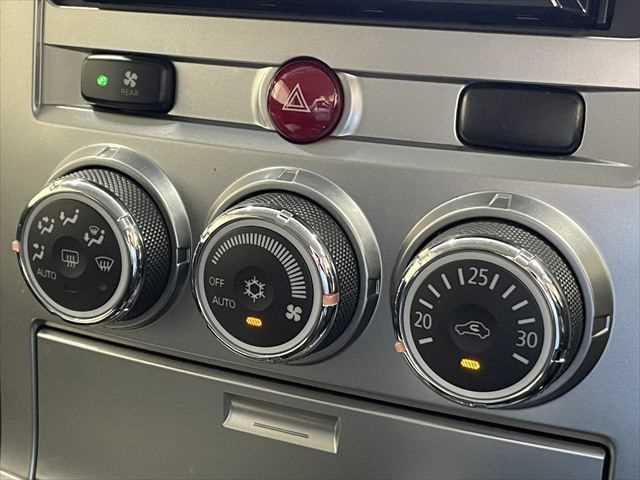 デリカD:5 Gパワーパッケージ 両側電動スライドドア HIDヘッドライト フルセグTV バックカメラ 禁煙車 ETC オートクルーズコントロール ブルートゥース CD/DVD再生 スマートキー プッシュスタート 純正16インチアルミ(40枚目)