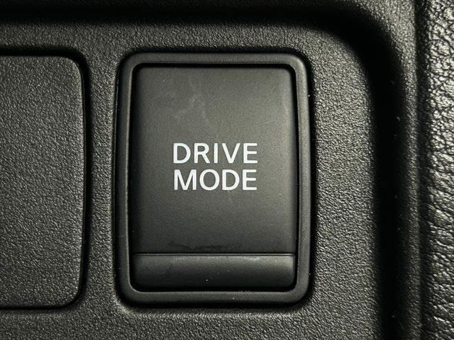 セレナ e-POWER ハイウェイスターV 後期 純正10インチナビ デジタルインナーミラー プロパイロット 全周囲カメラ 禁煙車 ドライブレコーダー 衝突軽減ブレーキ コーナーセンサー BSM オートエアコン Wエアコン(7枚目)