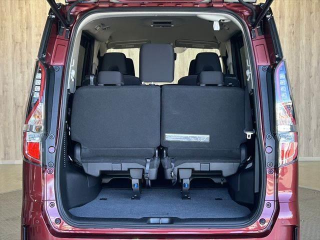 セレナ e-POWER ハイウェイスターV 後期 純正10インチナビ デジタルインナーミラー プロパイロット 全周囲カメラ 禁煙車 ドライブレコーダー 衝突軽減ブレーキ コーナーセンサー BSM オートエアコン Wエアコン(13枚目)