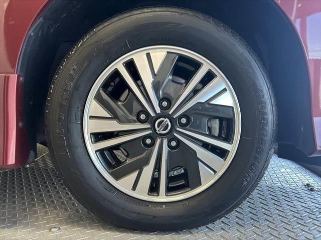 セレナ e-POWER ハイウェイスターV 後期 純正10インチナビ デジタルインナーミラー プロパイロット 全周囲カメラ 禁煙車 ドライブレコーダー 衝突軽減ブレーキ コーナーセンサー BSM オートエアコン Wエアコン(31枚目)