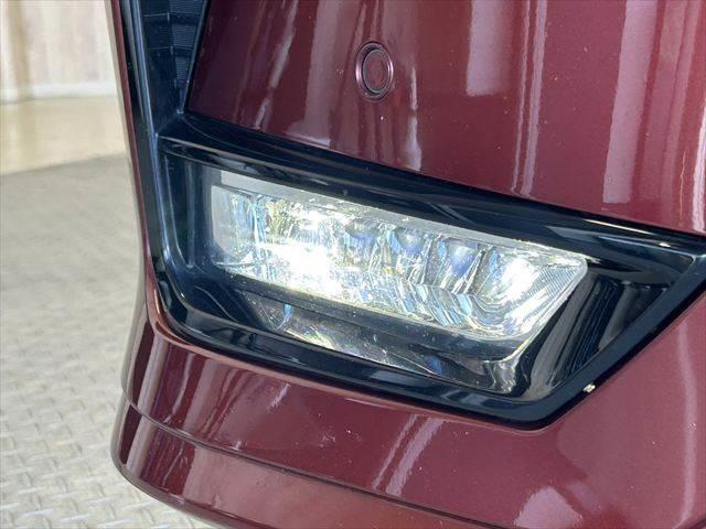 セレナ e-POWER ハイウェイスターV 後期 純正10インチナビ デジタルインナーミラー プロパイロット 全周囲カメラ 禁煙車 ドライブレコーダー 衝突軽減ブレーキ コーナーセンサー BSM オートエアコン Wエアコン(35枚目)