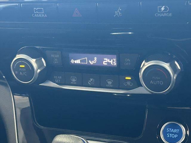 セレナ e-POWER ハイウェイスターV 後期 純正10インチナビ デジタルインナーミラー プロパイロット 全周囲カメラ 禁煙車 ドライブレコーダー 衝突軽減ブレーキ コーナーセンサー BSM オートエアコン Wエアコン(41枚目)