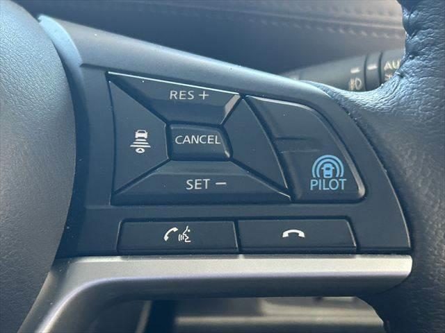 セレナ e-POWER ハイウェイスターV 後期 純正10インチナビ デジタルインナーミラー プロパイロット 全周囲カメラ 禁煙車 ドライブレコーダー 衝突軽減ブレーキ コーナーセンサー BSM オートエアコン Wエアコン(43枚目)