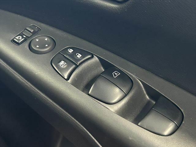 セレナ e-POWER ハイウェイスターV 後期 純正10インチナビ デジタルインナーミラー プロパイロット 全周囲カメラ 禁煙車 ドライブレコーダー 衝突軽減ブレーキ コーナーセンサー BSM オートエアコン Wエアコン(45枚目)