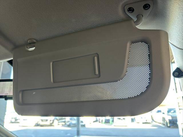 セレナ e-POWER ハイウェイスターV 後期 純正10インチナビ デジタルインナーミラー プロパイロット 全周囲カメラ 禁煙車 ドライブレコーダー 衝突軽減ブレーキ コーナーセンサー BSM オートエアコン Wエアコン(50枚目)