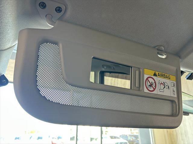 セレナ e-POWER ハイウェイスターV 後期 純正10インチナビ デジタルインナーミラー プロパイロット 全周囲カメラ 禁煙車 ドライブレコーダー 衝突軽減ブレーキ コーナーセンサー BSM オートエアコン Wエアコン(53枚目)