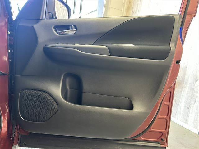 セレナ e-POWER ハイウェイスターV 後期 純正10インチナビ デジタルインナーミラー プロパイロット 全周囲カメラ 禁煙車 ドライブレコーダー 衝突軽減ブレーキ コーナーセンサー BSM オートエアコン Wエアコン(56枚目)