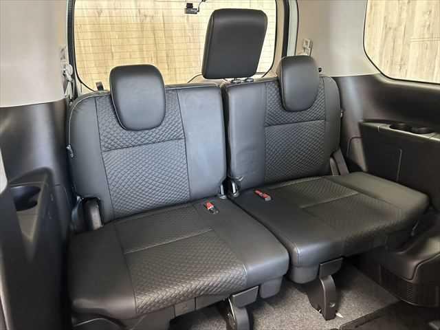 セレナ e-パワー XV 6ヶ月走行距離無制限保証付 10型フリップダウン 9型ナビ アラウンドビューモニター エマージェンシーブレーキ 両側電動スライド 禁煙車 LEDヘッド パーキングアシスト クルコン スマートキー(13枚目)