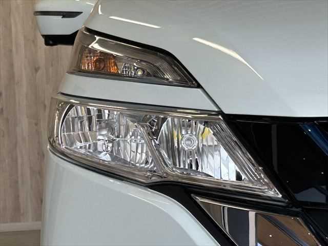 セレナ e-パワー XV 6ヶ月走行距離無制限保証付 10型フリップダウン 9型ナビ アラウンドビューモニター エマージェンシーブレーキ 両側電動スライド 禁煙車 LEDヘッド パーキングアシスト クルコン スマートキー(26枚目)