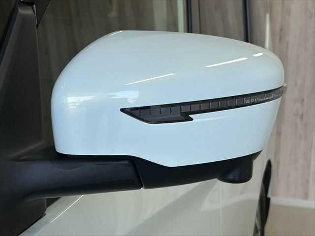 セレナ e-パワー XV 6ヶ月走行距離無制限保証付 10型フリップダウン 9型ナビ アラウンドビューモニター エマージェンシーブレーキ 両側電動スライド 禁煙車 LEDヘッド パーキングアシスト クルコン スマートキー(27枚目)