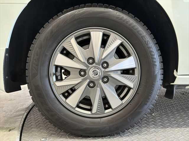 セレナ e-パワー XV 6ヶ月走行距離無制限保証付 10型フリップダウン 9型ナビ アラウンドビューモニター エマージェンシーブレーキ 両側電動スライド 禁煙車 LEDヘッド パーキングアシスト クルコン スマートキー(29枚目)