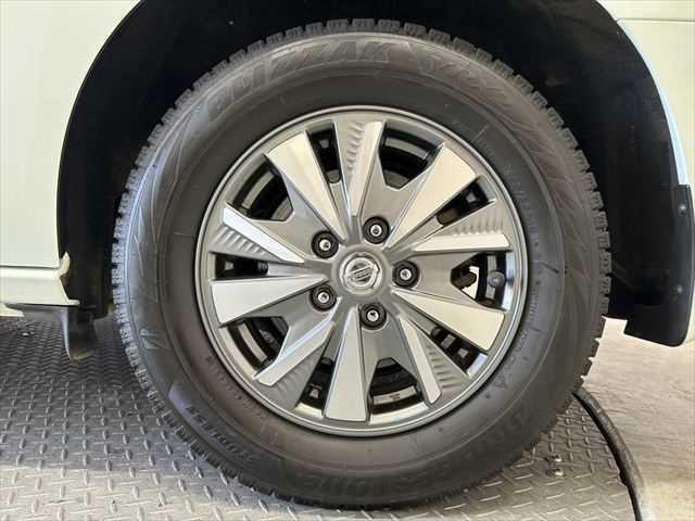 セレナ e-パワー XV 6ヶ月走行距離無制限保証付 10型フリップダウン 9型ナビ アラウンドビューモニター エマージェンシーブレーキ 両側電動スライド 禁煙車 LEDヘッド パーキングアシスト クルコン スマートキー(31枚目)