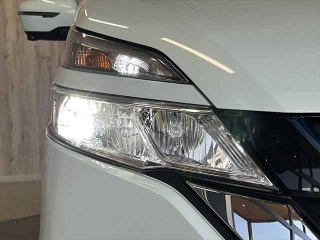 セレナ e-パワー XV 6ヶ月走行距離無制限保証付 10型フリップダウン 9型ナビ アラウンドビューモニター エマージェンシーブレーキ 両側電動スライド 禁煙車 LEDヘッド パーキングアシスト クルコン スマートキー(32枚目)