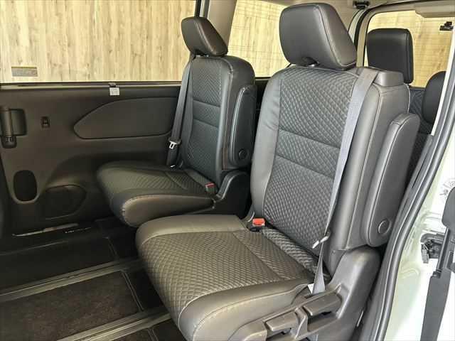 セレナ e-パワー XV 6ヶ月走行距離無制限保証付 10型フリップダウン 9型ナビ アラウンドビューモニター エマージェンシーブレーキ 両側電動スライド 禁煙車 LEDヘッド パーキングアシスト クルコン スマートキー(35枚目)