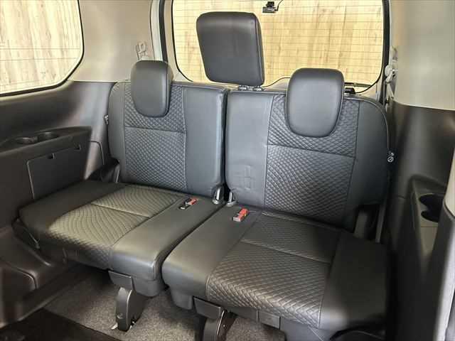 セレナ e-パワー XV 6ヶ月走行距離無制限保証付 10型フリップダウン 9型ナビ アラウンドビューモニター エマージェンシーブレーキ 両側電動スライド 禁煙車 LEDヘッド パーキングアシスト クルコン スマートキー(36枚目)