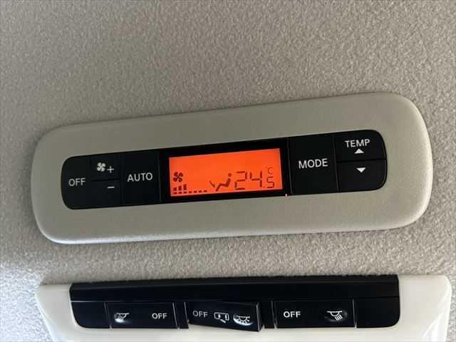 セレナ e-パワー XV 6ヶ月走行距離無制限保証付 10型フリップダウン 9型ナビ アラウンドビューモニター エマージェンシーブレーキ 両側電動スライド 禁煙車 LEDヘッド パーキングアシスト クルコン スマートキー(43枚目)