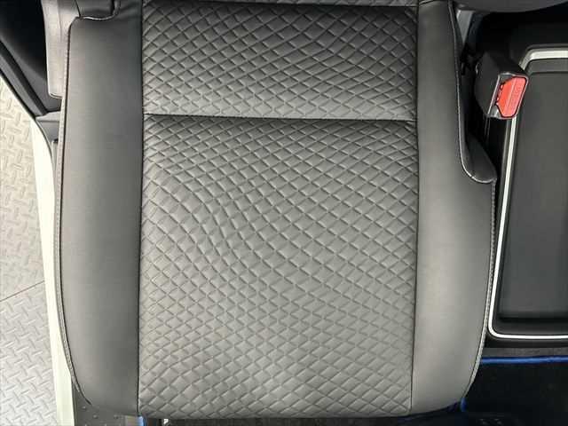 セレナ e-パワー XV 6ヶ月走行距離無制限保証付 10型フリップダウン 9型ナビ アラウンドビューモニター エマージェンシーブレーキ 両側電動スライド 禁煙車 LEDヘッド パーキングアシスト クルコン スマートキー(55枚目)