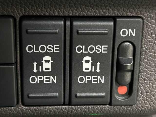 フリードハイブリッド ハイブリッド・Ｇホンダセンシング　６ヶ月走行無制限保証付き　両側電動スライド　ＬＥＤヘッド　ワンオーナー　ＳＤナビ　レーダークルーズ　禁煙車　１５インチアルミ　ＥＴＣ　パワーウィンドウ　スマートキー　バックカメラ　衝突軽減ブレーキ（7枚目）