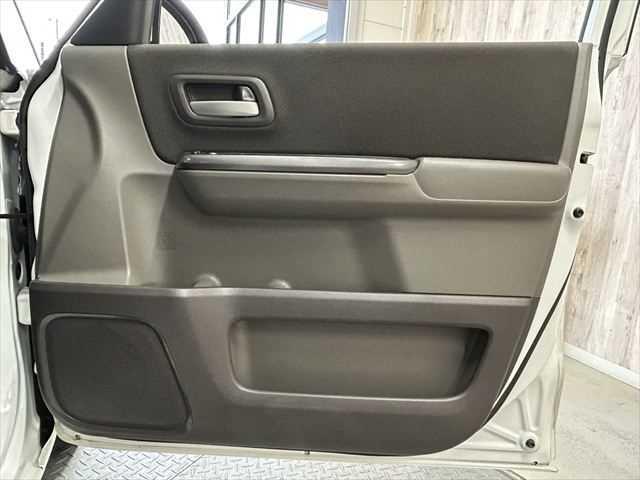 フリードハイブリッド ハイブリッド・Ｇホンダセンシング　６ヶ月走行無制限保証付き　両側電動スライド　ＬＥＤヘッド　ワンオーナー　ＳＤナビ　レーダークルーズ　禁煙車　１５インチアルミ　ＥＴＣ　パワーウィンドウ　スマートキー　バックカメラ　衝突軽減ブレーキ（51枚目）