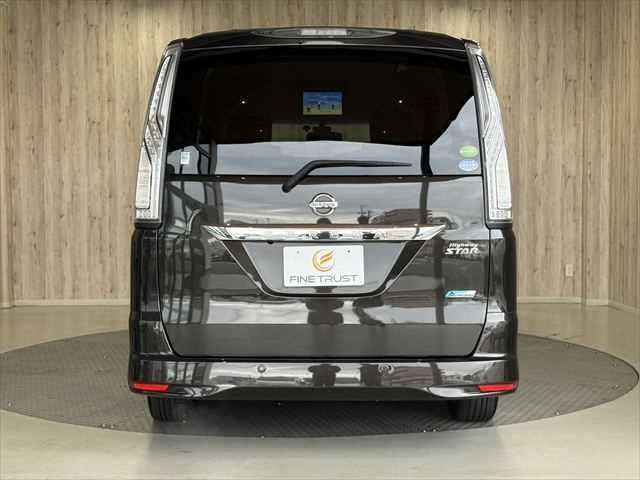 セレナ ハイウェイスターＳ－ＨＶアドバンスドセーフティパック　６ヶ月走行無制限保証付き　純正８インチナビ　後席モニター　両側電動スライドドア　ＬＥＤヘッドライト　クルーズコントロール　禁煙車　アラウンドビュー　ＤＶＤ再生　　フルセグＴＶ　　衝突軽減ブレーキ（19枚目）