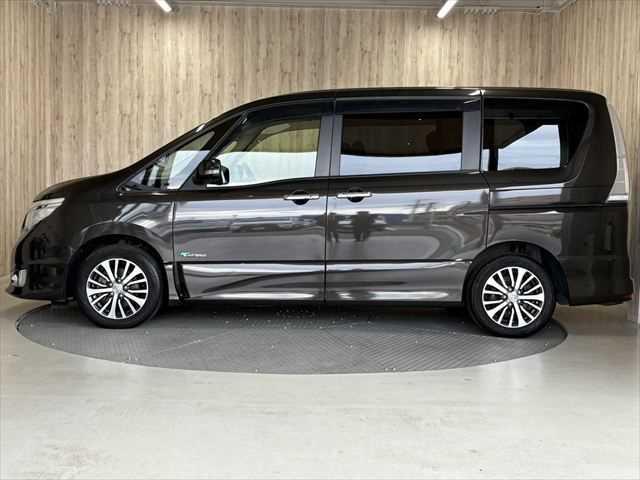 セレナ ハイウェイスターＳ－ＨＶアドバンスドセーフティパック　６ヶ月走行無制限保証付き　純正８インチナビ　後席モニター　両側電動スライドドア　ＬＥＤヘッドライト　クルーズコントロール　禁煙車　アラウンドビュー　ＤＶＤ再生　　フルセグＴＶ　　衝突軽減ブレーキ（21枚目）