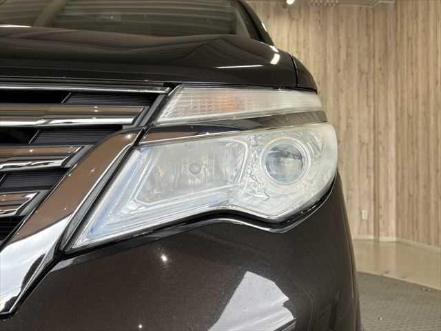 セレナ ハイウェイスターＳ－ＨＶアドバンスドセーフティパック　６ヶ月走行無制限保証付き　純正８インチナビ　後席モニター　両側電動スライドドア　ＬＥＤヘッドライト　クルーズコントロール　禁煙車　アラウンドビュー　ＤＶＤ再生　　フルセグＴＶ　　衝突軽減ブレーキ（23枚目）