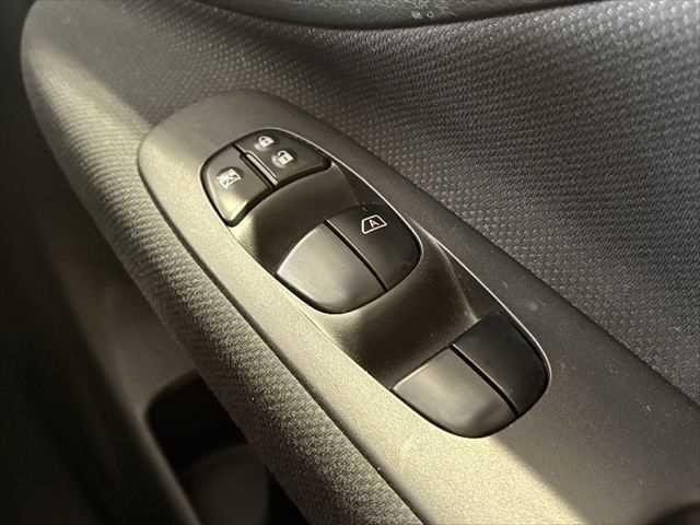 セレナ ハイウェイスターＳ－ＨＶアドバンスドセーフティパック　６ヶ月走行無制限保証付き　純正８インチナビ　後席モニター　両側電動スライドドア　ＬＥＤヘッドライト　クルーズコントロール　禁煙車　アラウンドビュー　ＤＶＤ再生　　フルセグＴＶ　　衝突軽減ブレーキ（42枚目）