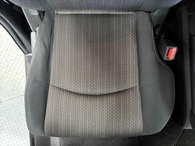 セレナ ハイウェイスターＳ－ＨＶアドバンスドセーフティパック　６ヶ月走行無制限保証付き　純正８インチナビ　後席モニター　両側電動スライドドア　ＬＥＤヘッドライト　クルーズコントロール　禁煙車　アラウンドビュー　ＤＶＤ再生　　フルセグＴＶ　　衝突軽減ブレーキ（49枚目）