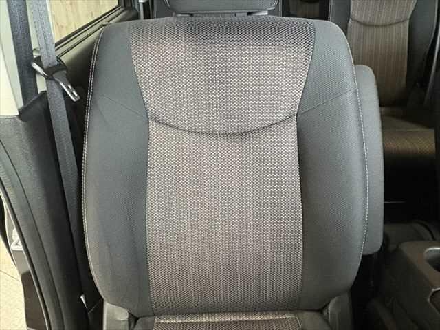 セレナ ハイウェイスターＳ－ＨＶアドバンスドセーフティパック　６ヶ月走行無制限保証付き　純正８インチナビ　後席モニター　両側電動スライドドア　ＬＥＤヘッドライト　クルーズコントロール　禁煙車　アラウンドビュー　ＤＶＤ再生　　フルセグＴＶ　　衝突軽減ブレーキ（50枚目）