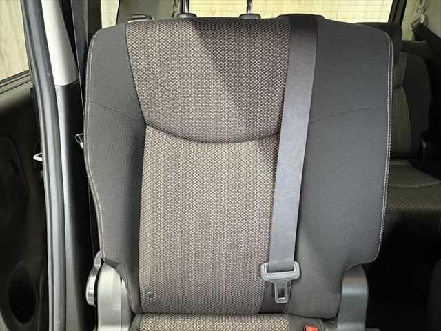 セレナ ハイウェイスターＳ－ＨＶアドバンスドセーフティパック　６ヶ月走行無制限保証付き　純正８インチナビ　後席モニター　両側電動スライドドア　ＬＥＤヘッドライト　クルーズコントロール　禁煙車　アラウンドビュー　ＤＶＤ再生　　フルセグＴＶ　　衝突軽減ブレーキ（52枚目）