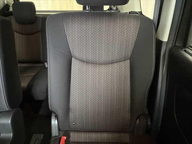 セレナ ハイウェイスターＳ－ＨＶアドバンスドセーフティパック　６ヶ月走行無制限保証付き　純正８インチナビ　後席モニター　両側電動スライドドア　ＬＥＤヘッドライト　クルーズコントロール　禁煙車　アラウンドビュー　ＤＶＤ再生　　フルセグＴＶ　　衝突軽減ブレーキ（58枚目）