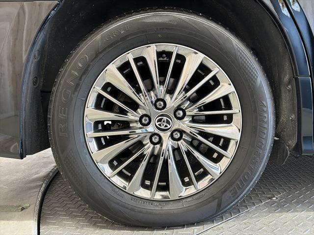 アルファードハイブリッド エグゼクティブラウンジS 6ヶ月走行距離無制限保証付き 4WD リアエンター 9インチナビ パノラミックビュー シートベンチレーション デジタルインナーミラー 禁煙車 BSM JBLサウンド 両側電動スライド 電動リアゲート(32枚目)