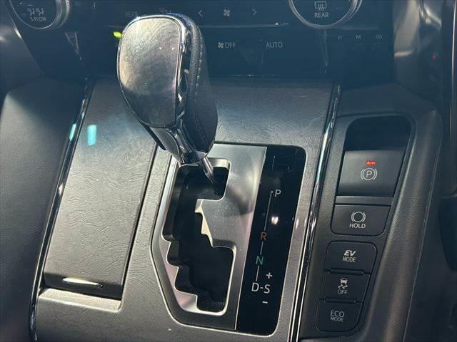 アルファードハイブリッド エグゼクティブラウンジS 6ヶ月走行距離無制限保証付き 4WD リアエンター 9インチナビ パノラミックビュー シートベンチレーション デジタルインナーミラー 禁煙車 BSM JBLサウンド 両側電動スライド 電動リアゲート(40枚目)