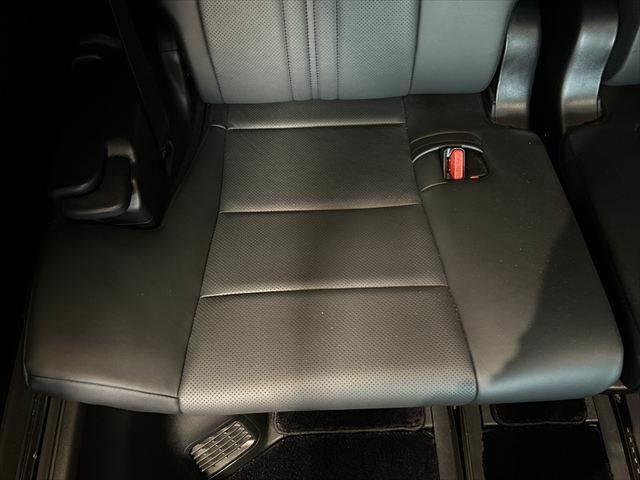 アルファードハイブリッド エグゼクティブラウンジS 6ヶ月走行距離無制限保証付き 4WD リアエンター 9インチナビ パノラミックビュー シートベンチレーション デジタルインナーミラー 禁煙車 BSM JBLサウンド 両側電動スライド 電動リアゲート(62枚目)