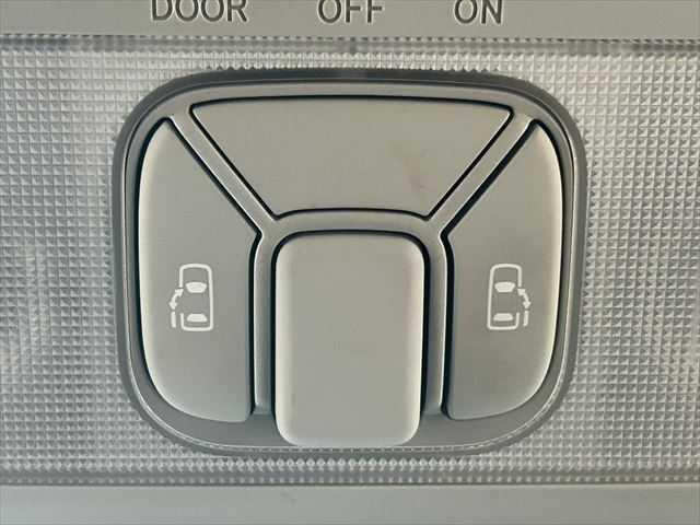 エスティマハイブリッド アエラス 6ヶ月走行距離無制限保証付き 後席モニター 両側電動スライド 4WD HIDヘッド 8インチナビ フルセグTV Bluetooth DVD再生 クルーズコントロール スマートキー 1500W給電(6枚目)