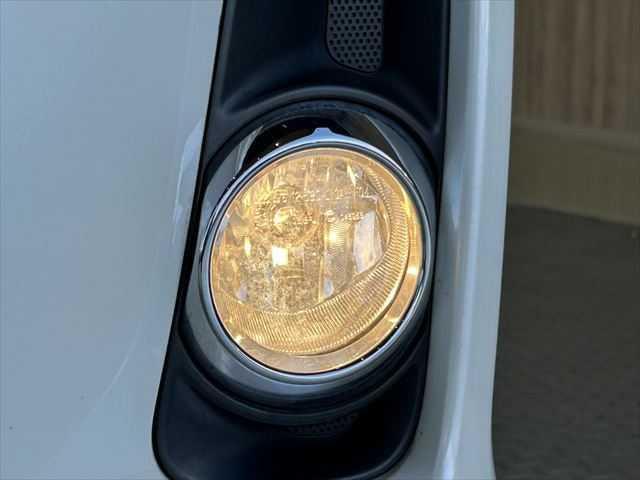 エスティマハイブリッド アエラス 6ヶ月走行距離無制限保証付き 後席モニター 両側電動スライド 4WD HIDヘッド 8インチナビ フルセグTV Bluetooth DVD再生 クルーズコントロール スマートキー 1500W給電(17枚目)