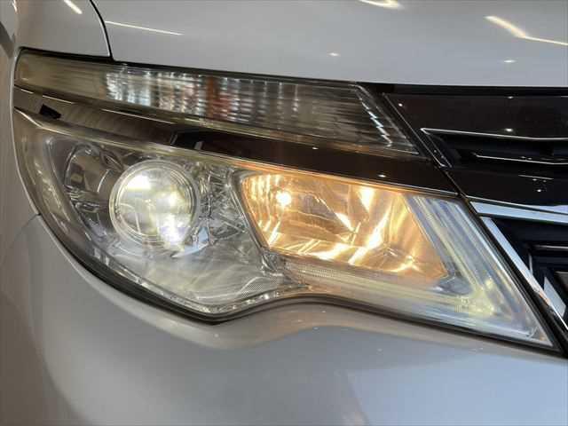 セレナ ライダーブラックラインS-HVアドバンスドセーフティ 6ヶ月走行距離無制限保証付き ユーザー買取車 純正8インチナビ 後席モニター エマージェンシーブレーキ 両側電動スライド 禁煙車 ワンオーナー LEDヘッド クルーズコントロール スマートキー(17枚目)