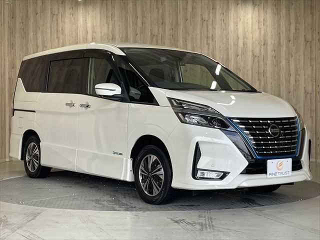 セレナ ｅ－パワー　ハイウェイスターＶ　６ヶ月走行無制限保証付き　後期最終型　プロパイロット　８インチナビ　両側電動スライド　禁煙車　アラウンドビューカメラ　ＬＥＤヘッド　ＢＳＭ　純正１５インチＡＷ　フルセグＴＶ　ＥＴＣ　ドライブレコーダー（17枚目）