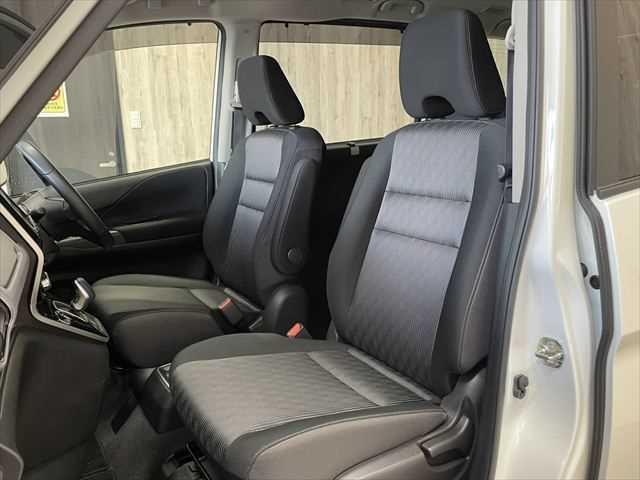 セレナ ｅ－パワー　ハイウェイスターＶ　６ヶ月走行無制限保証付き　後期最終型　プロパイロット　８インチナビ　両側電動スライド　禁煙車　アラウンドビューカメラ　ＬＥＤヘッド　ＢＳＭ　純正１５インチＡＷ　フルセグＴＶ　ＥＴＣ　ドライブレコーダー（36枚目）