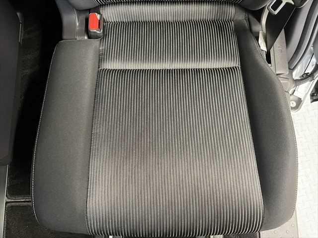 セレナ ｅ－パワー　ハイウェイスターＶ　６ヶ月走行無制限保証付き　後期最終型　プロパイロット　８インチナビ　両側電動スライド　禁煙車　アラウンドビューカメラ　ＬＥＤヘッド　ＢＳＭ　純正１５インチＡＷ　フルセグＴＶ　ＥＴＣ　ドライブレコーダー（67枚目）