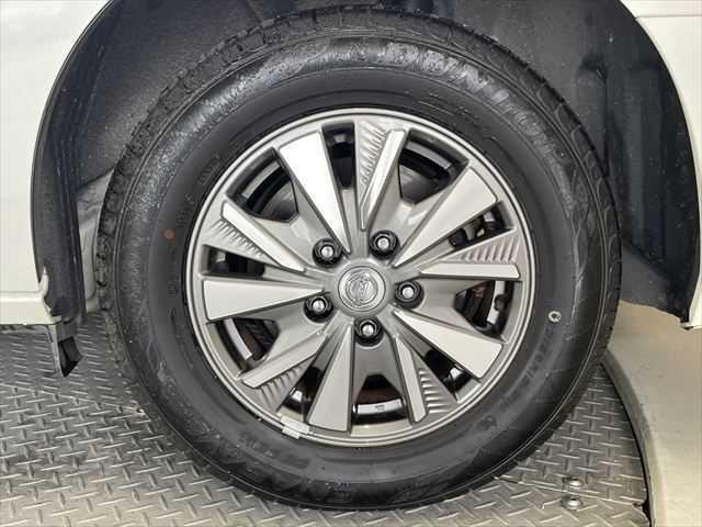 セレナ ｅ－パワー　ＸＶ　６ヶ月走行無制限保証付き　エマージェンシーブレーキ　アラウンドビューカメラ　禁煙車　両側電動電動スライド　前後クリアランスソナー　ドライブレコーダー　ＥＴＣ　ＳＤナビ　スマートキー　Ｂｌｕｅｔｏｏｔｈ（29枚目）