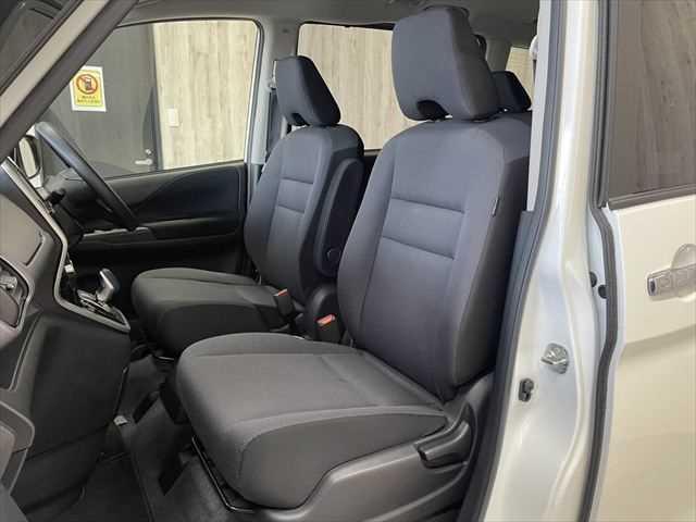 セレナ ｅ－パワー　ＸＶ　６ヶ月走行無制限保証付き　エマージェンシーブレーキ　アラウンドビューカメラ　禁煙車　両側電動電動スライド　前後クリアランスソナー　ドライブレコーダー　ＥＴＣ　ＳＤナビ　スマートキー　Ｂｌｕｅｔｏｏｔｈ（31枚目）