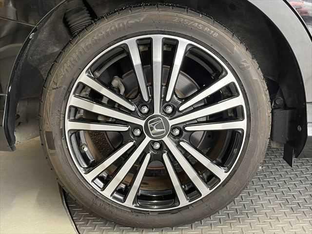 オデッセイ アブソルート・ＥＸホンダセンシング　６ヶ月走行無制限保証付き　　アダプティブクルーズコントロール　純正ＳＤナビ　ＥＴＣ　両側パワースライドドア　Ｂｌｕｅｔｏｏｔｈ　フルセグＴＶ　ＬＥＤヘッド　ハーフレザー　バックカメラ　スマートキー（28枚目）