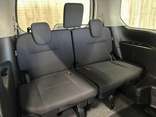 セレナ X 6ヶ月走行距離無制限保証付 プロパイロット 両側パワースライドドア アラウンドビューモニター 禁煙車 パーキングアシスト スマートルームミラー レーダークルーズ 衝突軽減 クリアランスソナー 純正ナビ(13枚目)