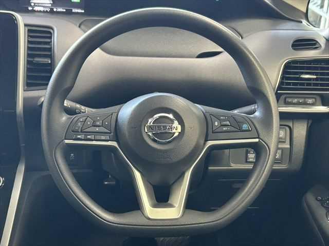 セレナ X 6ヶ月走行距離無制限保証付 プロパイロット 両側パワースライドドア アラウンドビューモニター 禁煙車 パーキングアシスト スマートルームミラー レーダークルーズ 衝突軽減 クリアランスソナー 純正ナビ(15枚目)