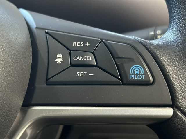 セレナ X 6ヶ月走行距離無制限保証付 プロパイロット 両側パワースライドドア アラウンドビューモニター 禁煙車 パーキングアシスト スマートルームミラー レーダークルーズ 衝突軽減 クリアランスソナー 純正ナビ(40枚目)